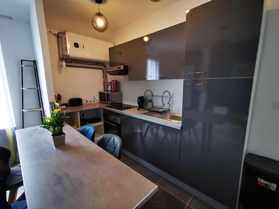 Le Puzzle Apartment Trelaze Luaran gambar